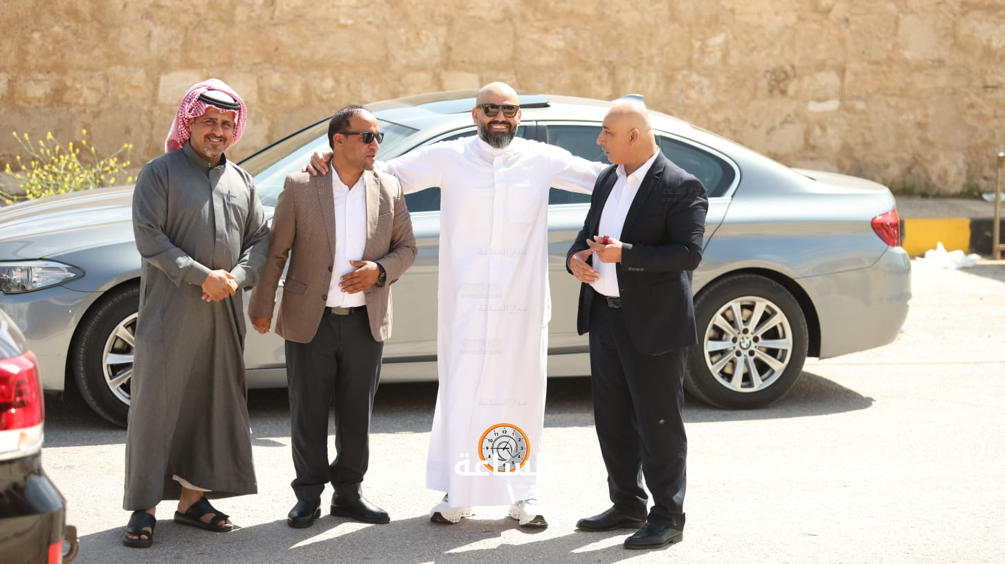 Madar Al-Saa Images 0.4239919768063888