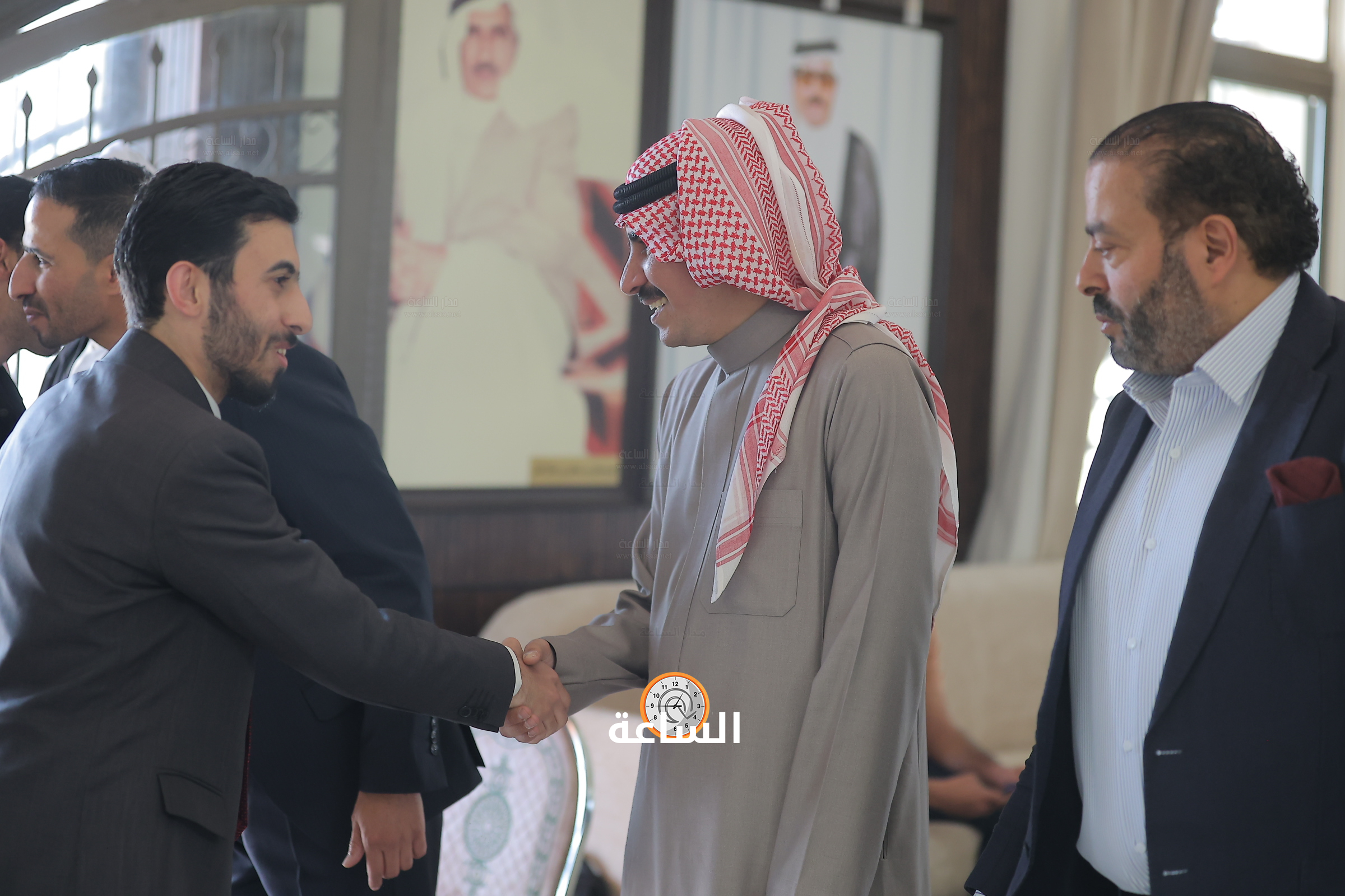 Madar Al-Saa Images 0.5130388178804763