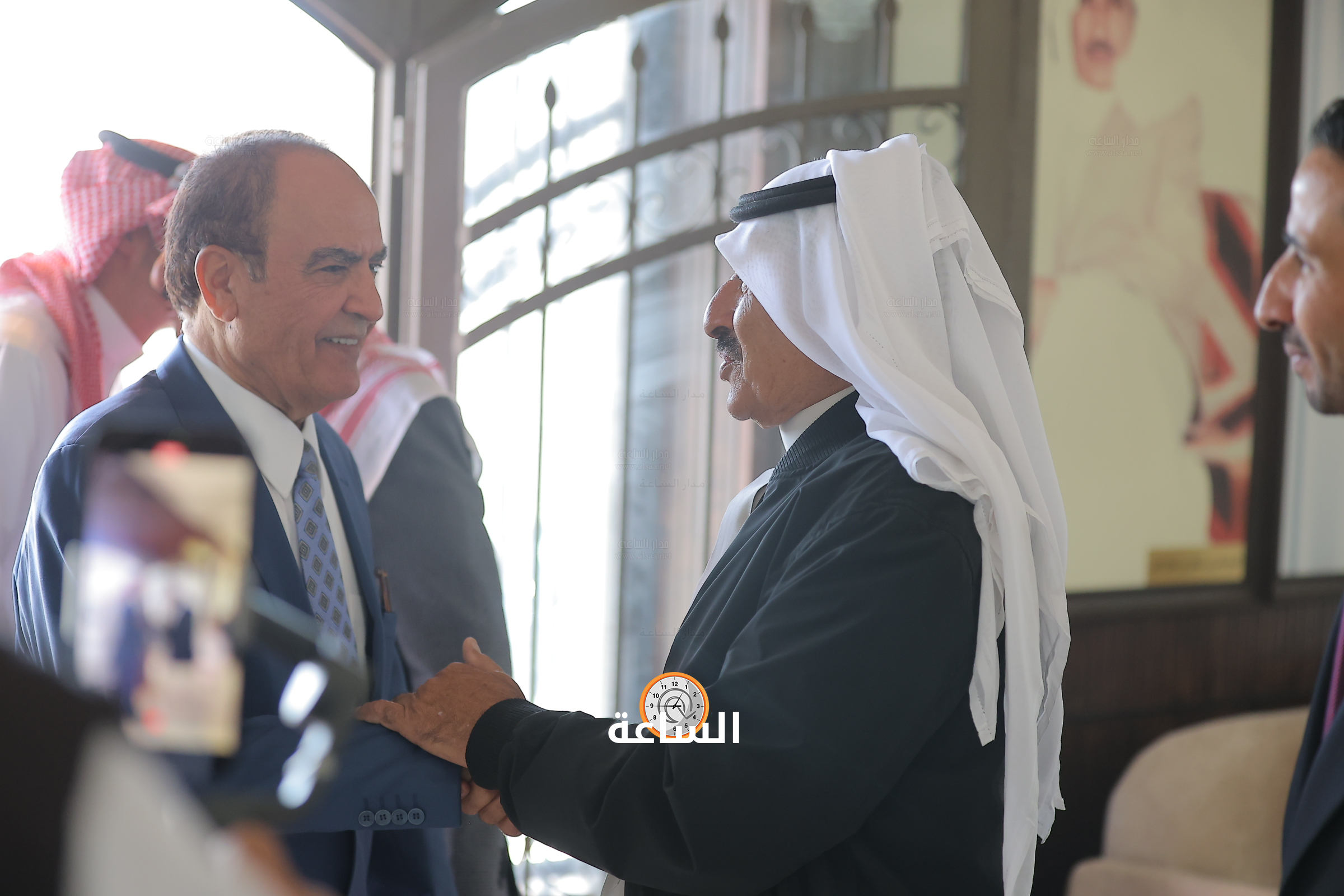 Madar Al-Saa Images 0.3952902275321831