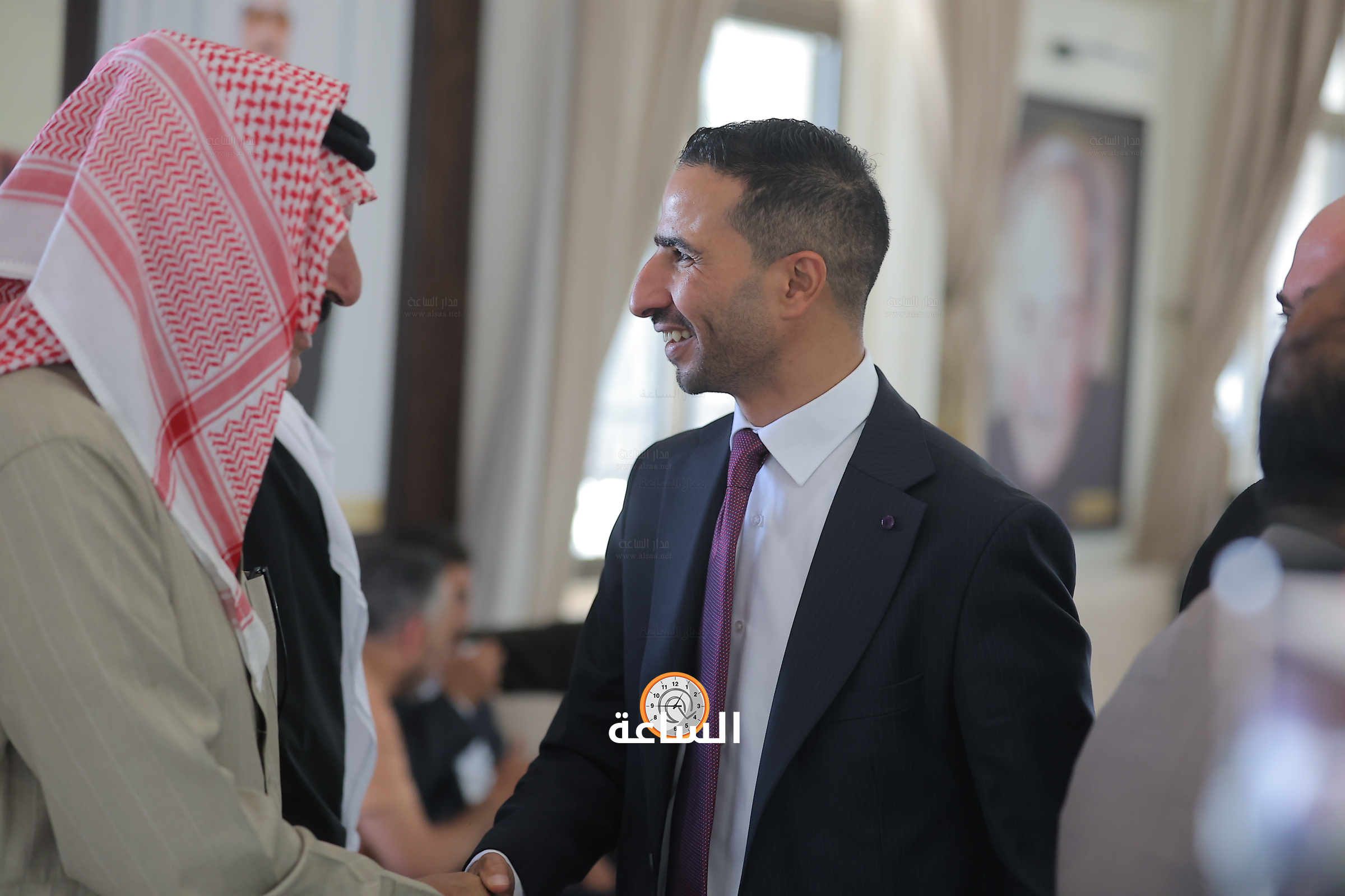 Madar Al-Saa Images 0.16361392643424133