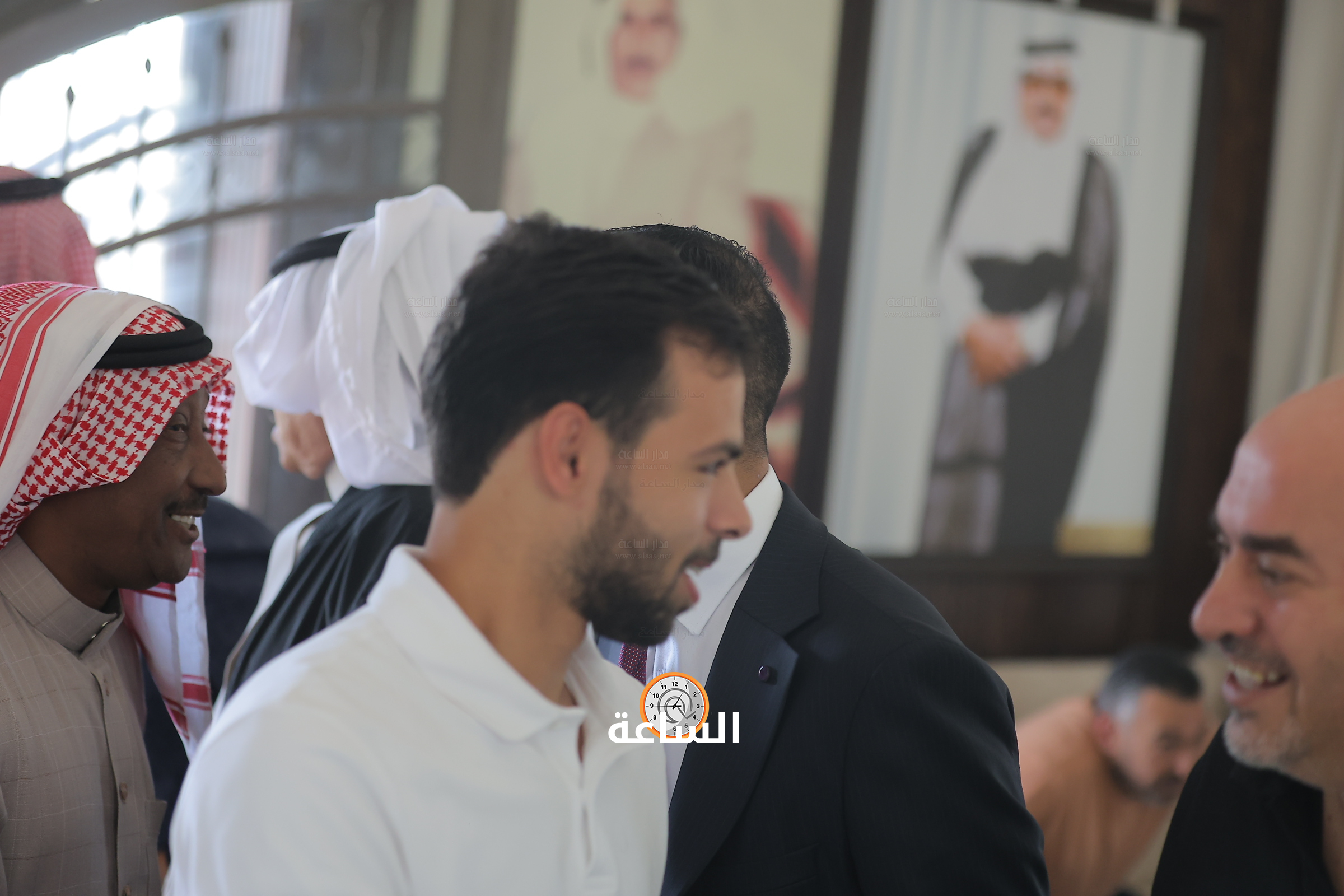 Madar Al-Saa Images 0.5608246283716503