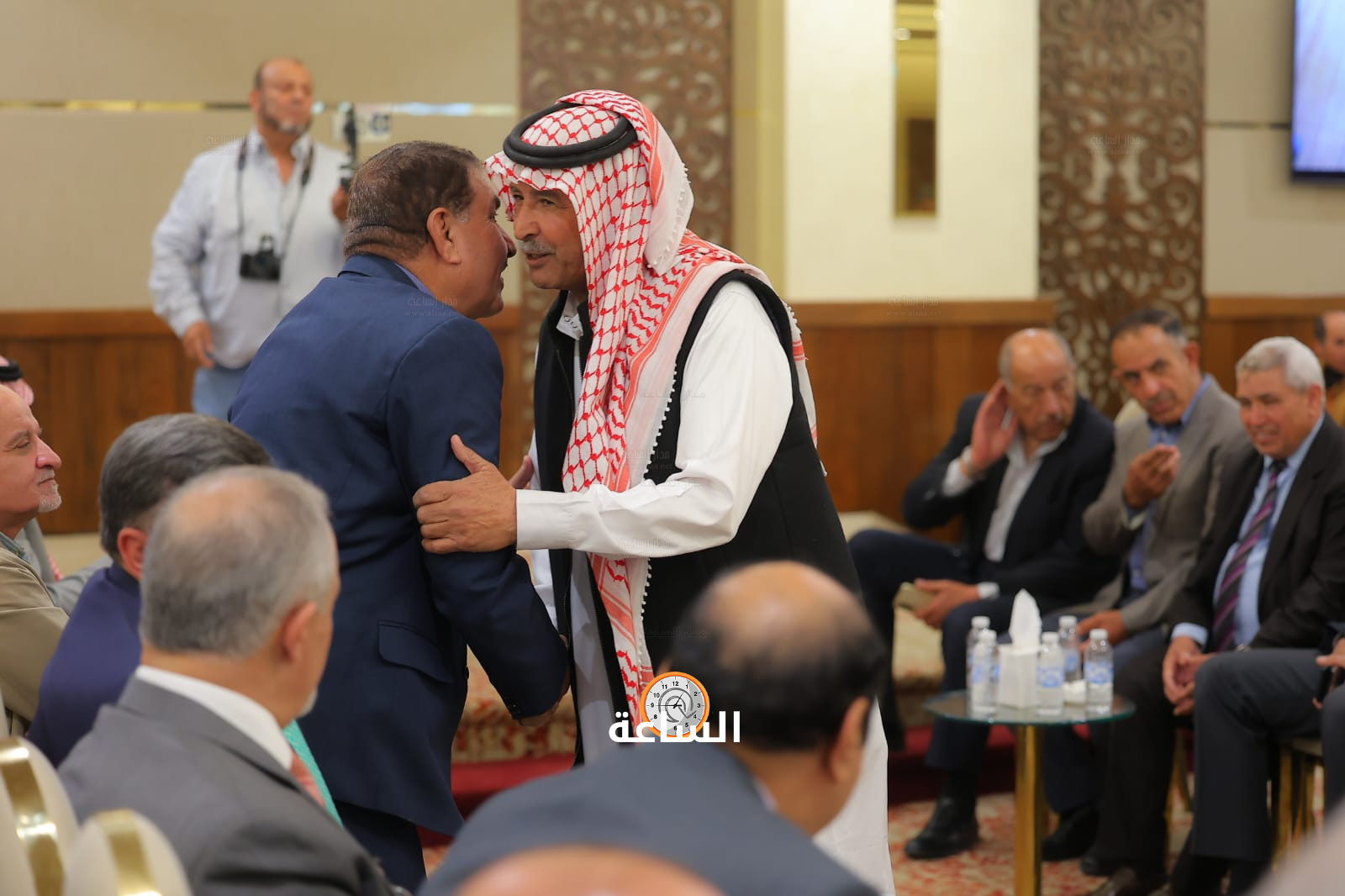 Madar Al-Saa Images 0.025214677372085825