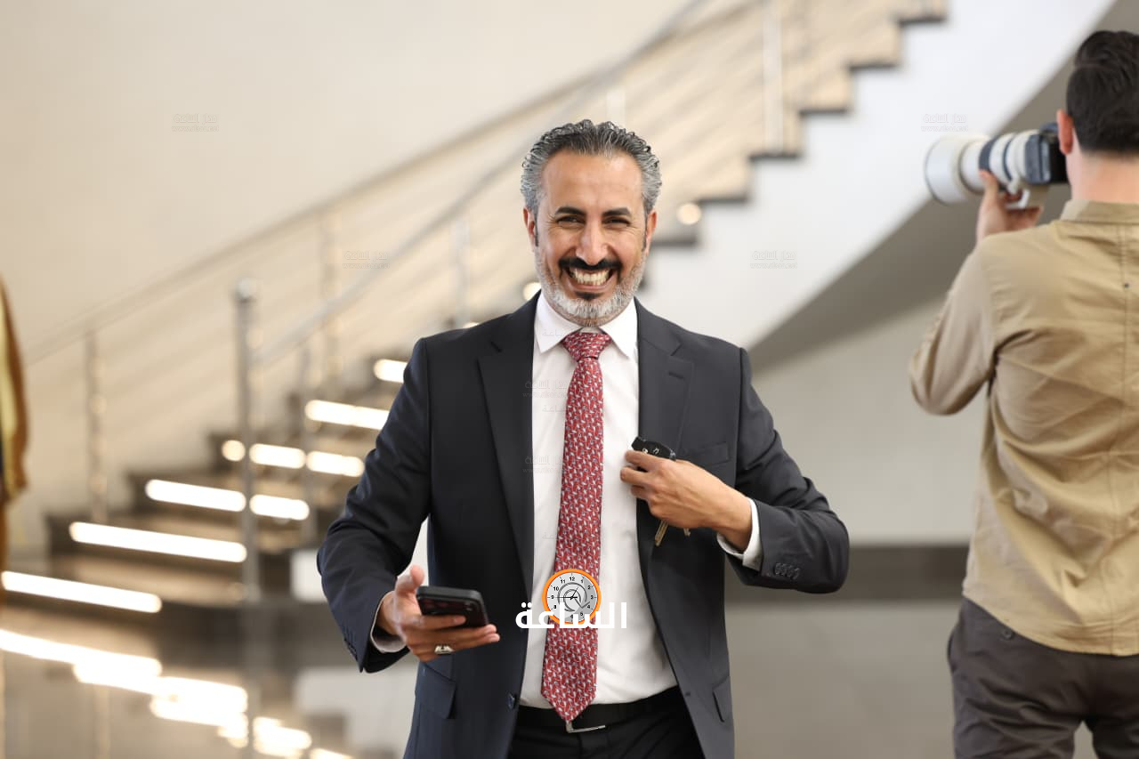 Madar Al-Saa Images 0.4468515328338789