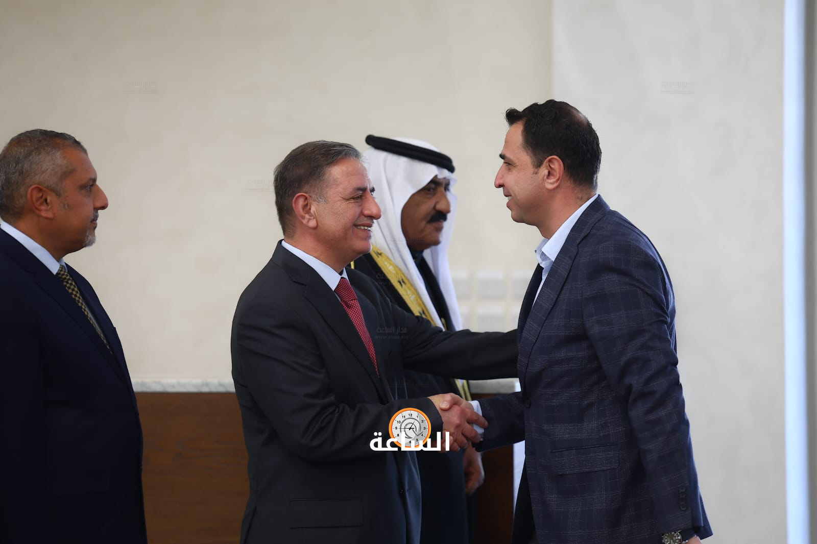 Madar Al-Saa Images 0.9060117775375537