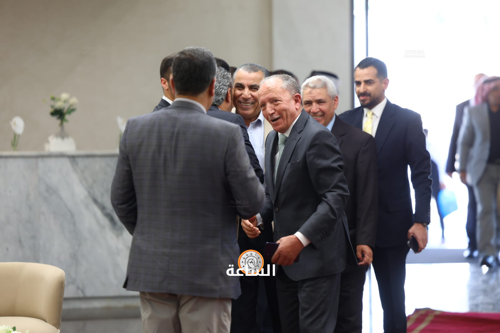 Madar Al-Saa Images 0.33546533936862066