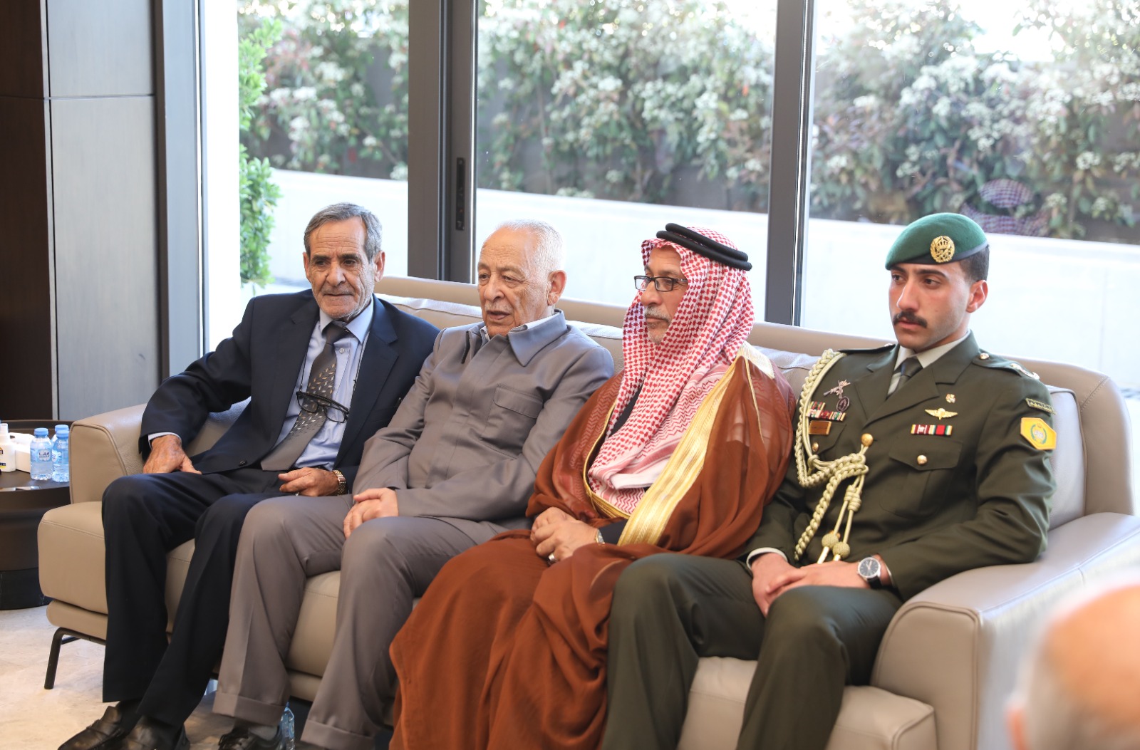 Madar Al-Saa Images 0.6158352133375092