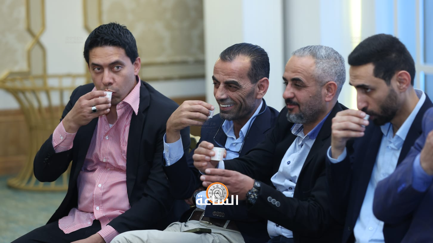 Madar Al-Saa Images 0.2717624484047657