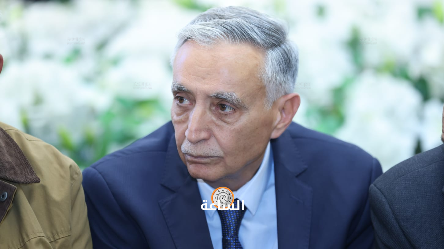 Madar Al-Saa Images 0.9820358844554102