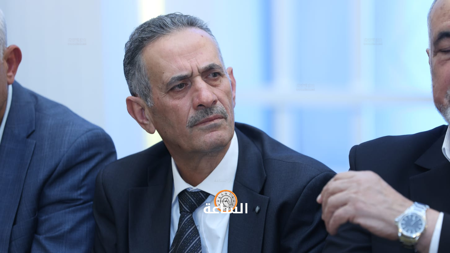 Madar Al-Saa Images 0.398117470870091