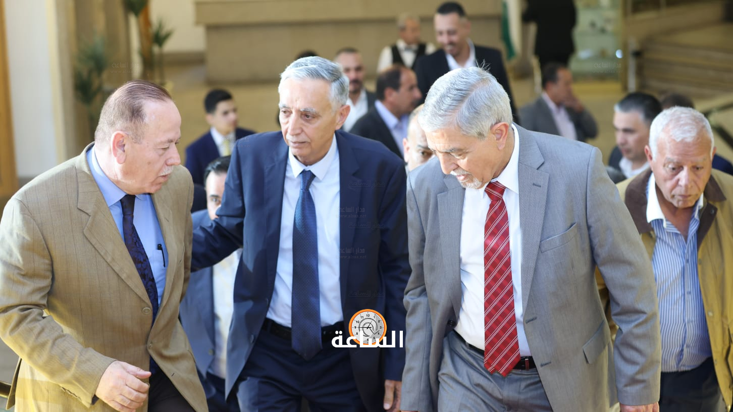 Madar Al-Saa Images 0.9634411651159267