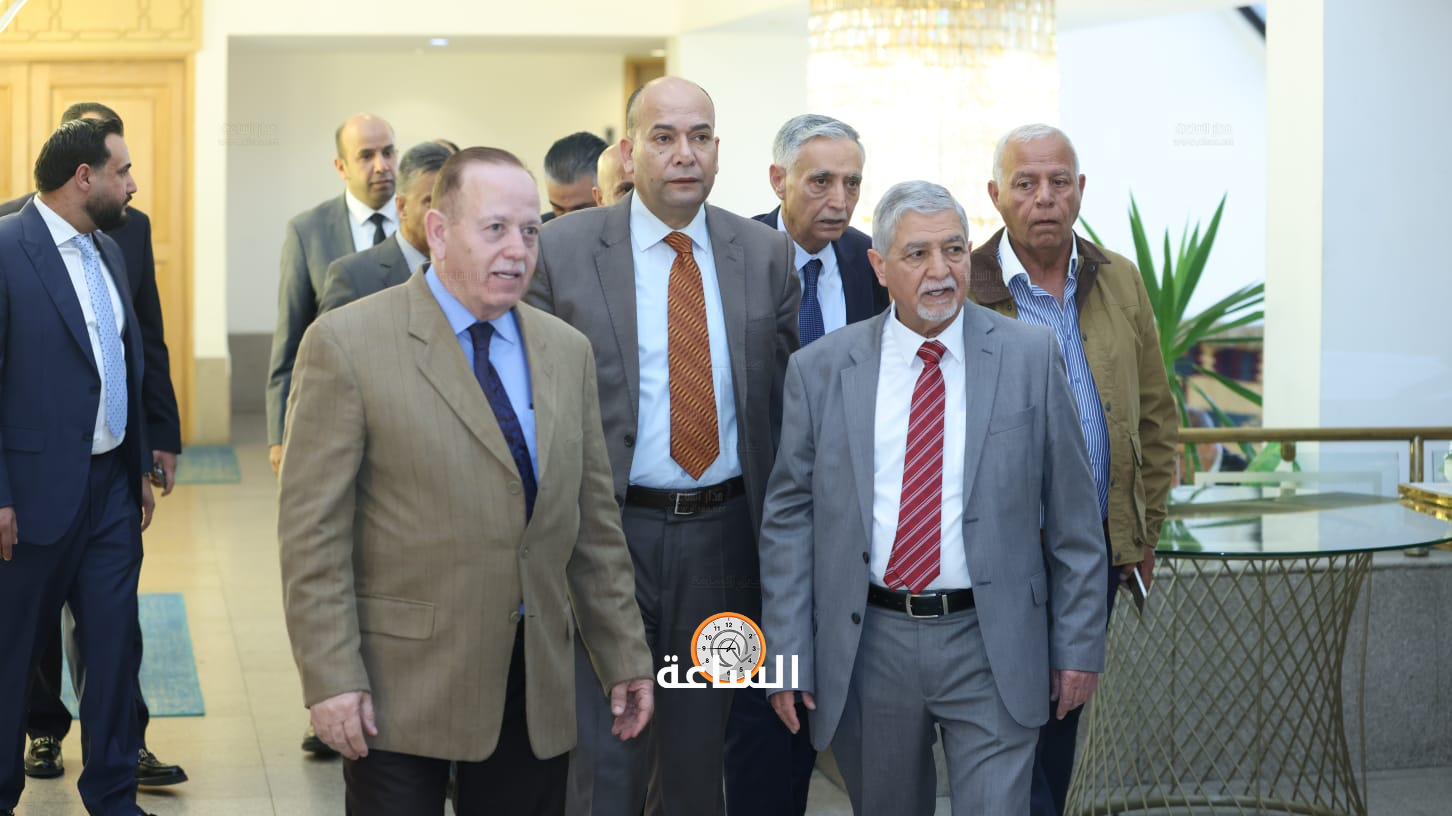 Madar Al-Saa Images 0.3769672754987784