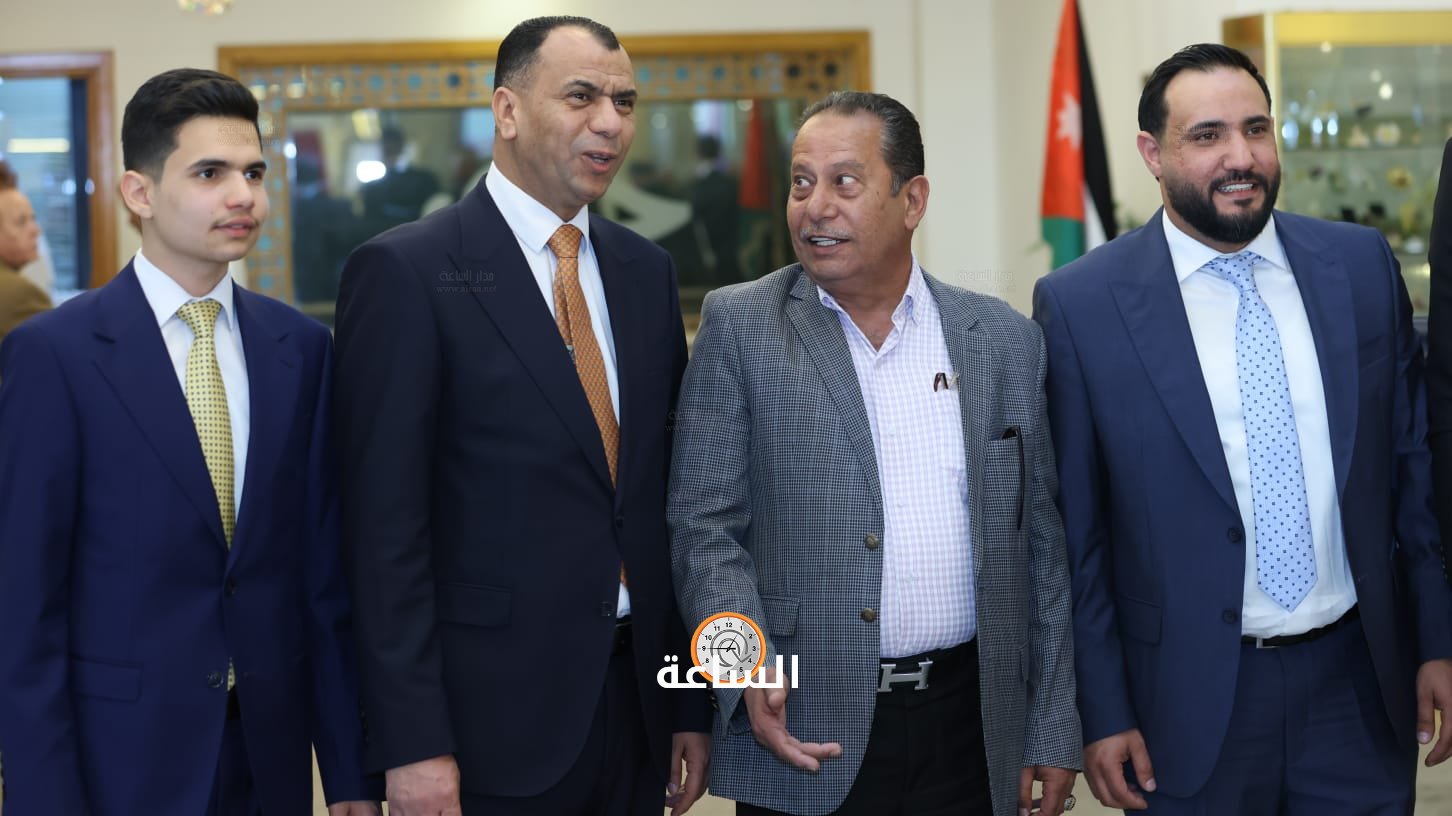 Madar Al-Saa Images 0.6239546821204283