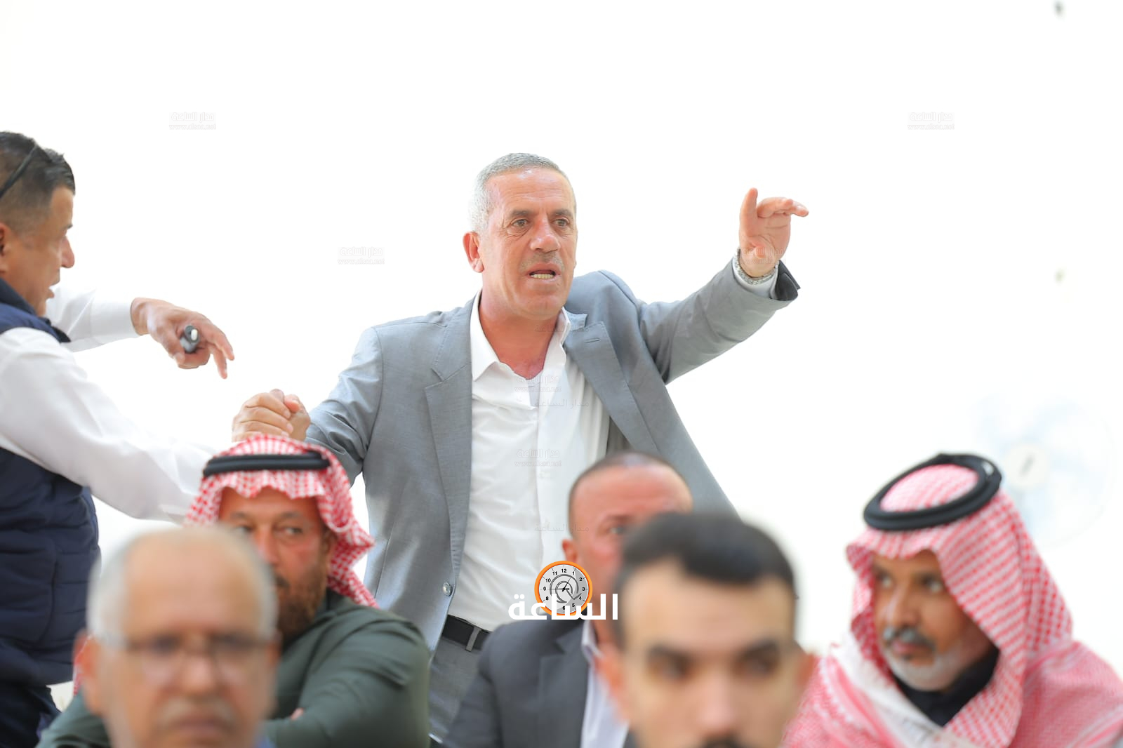 Madar Al-Saa Images 0.18408410637990302