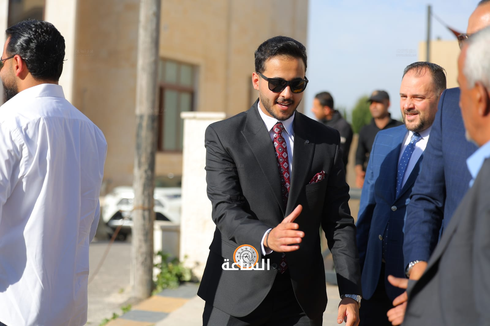 Madar Al-Saa Images 0.42544541704619776