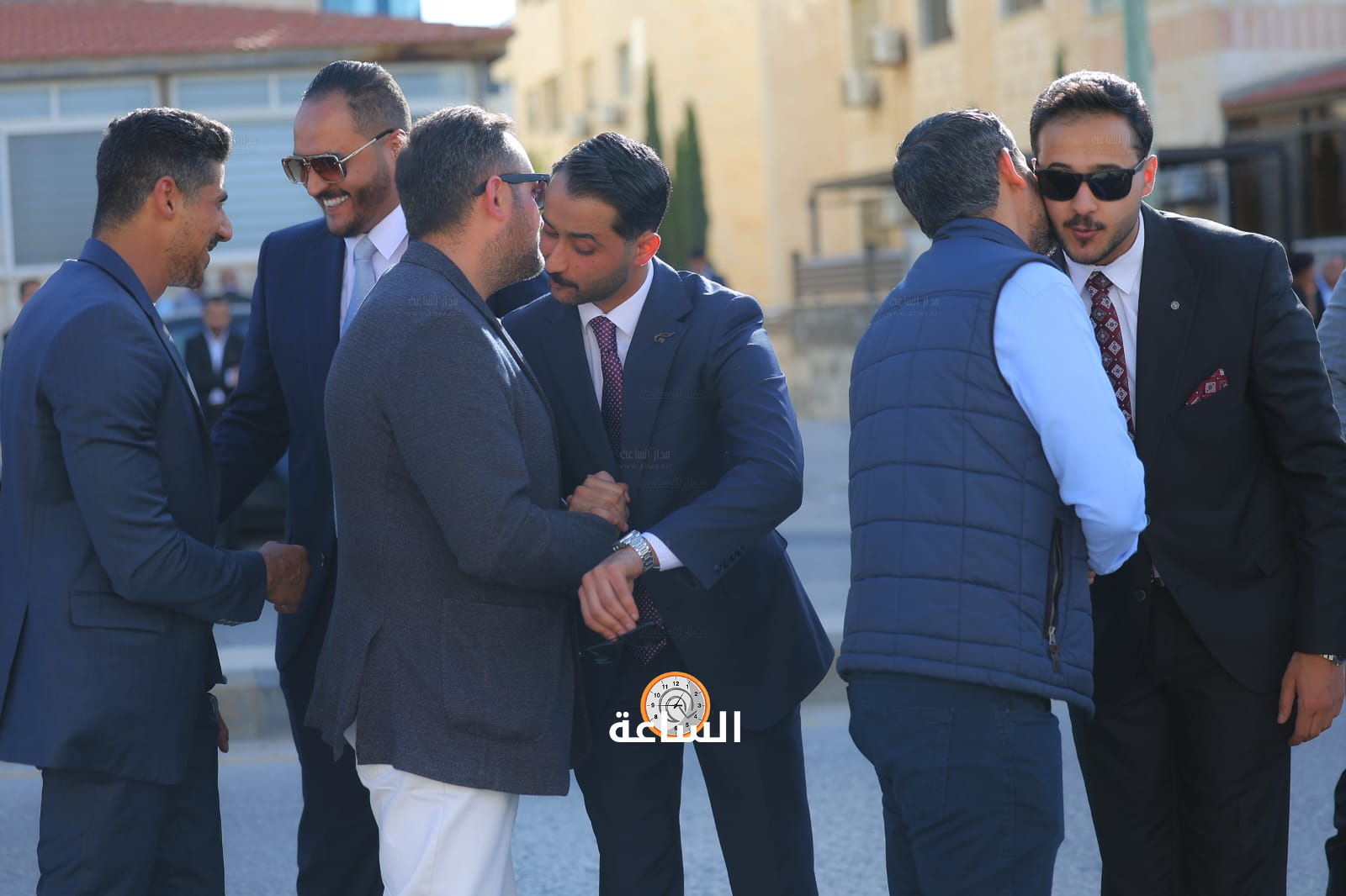 Madar Al-Saa Images 0.8345273802197813