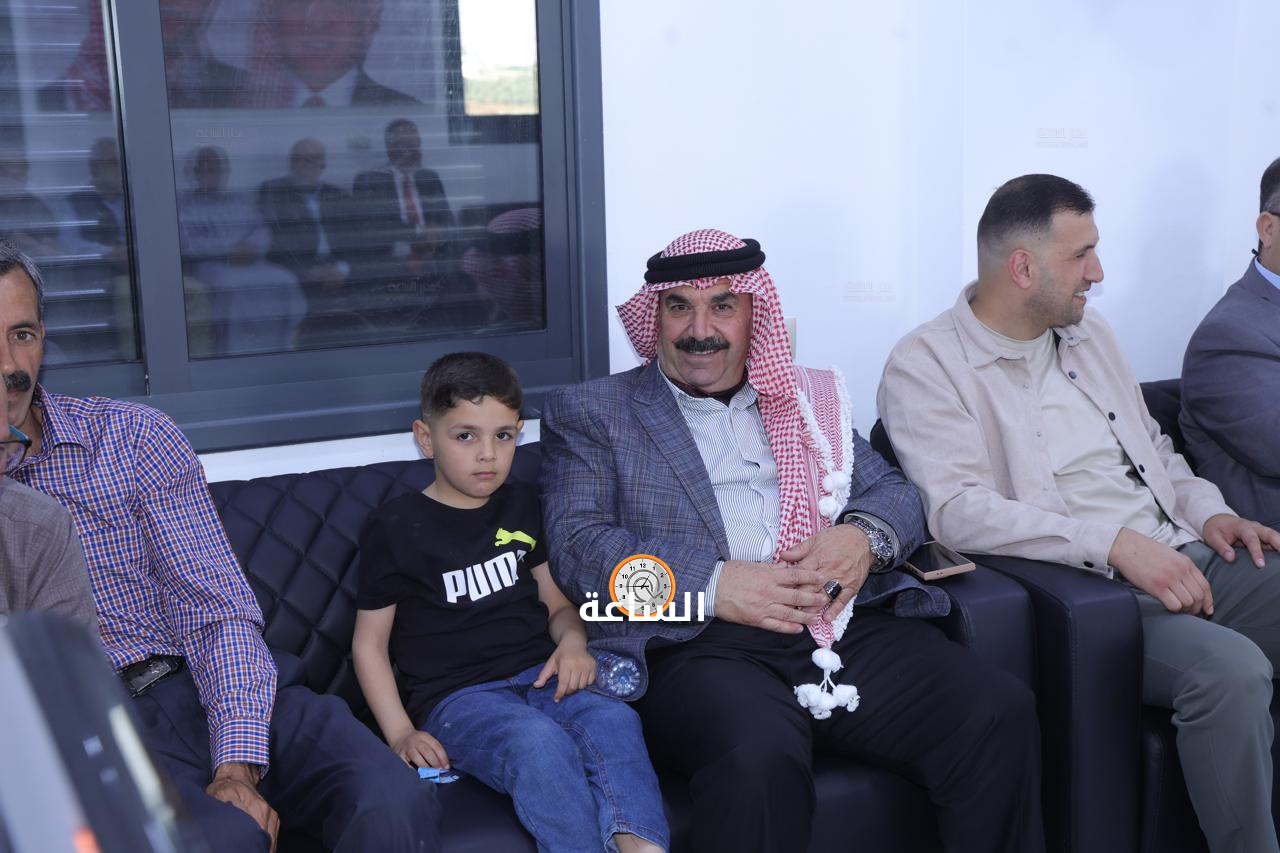 Madar Al-Saa Images 0.01747686116519165