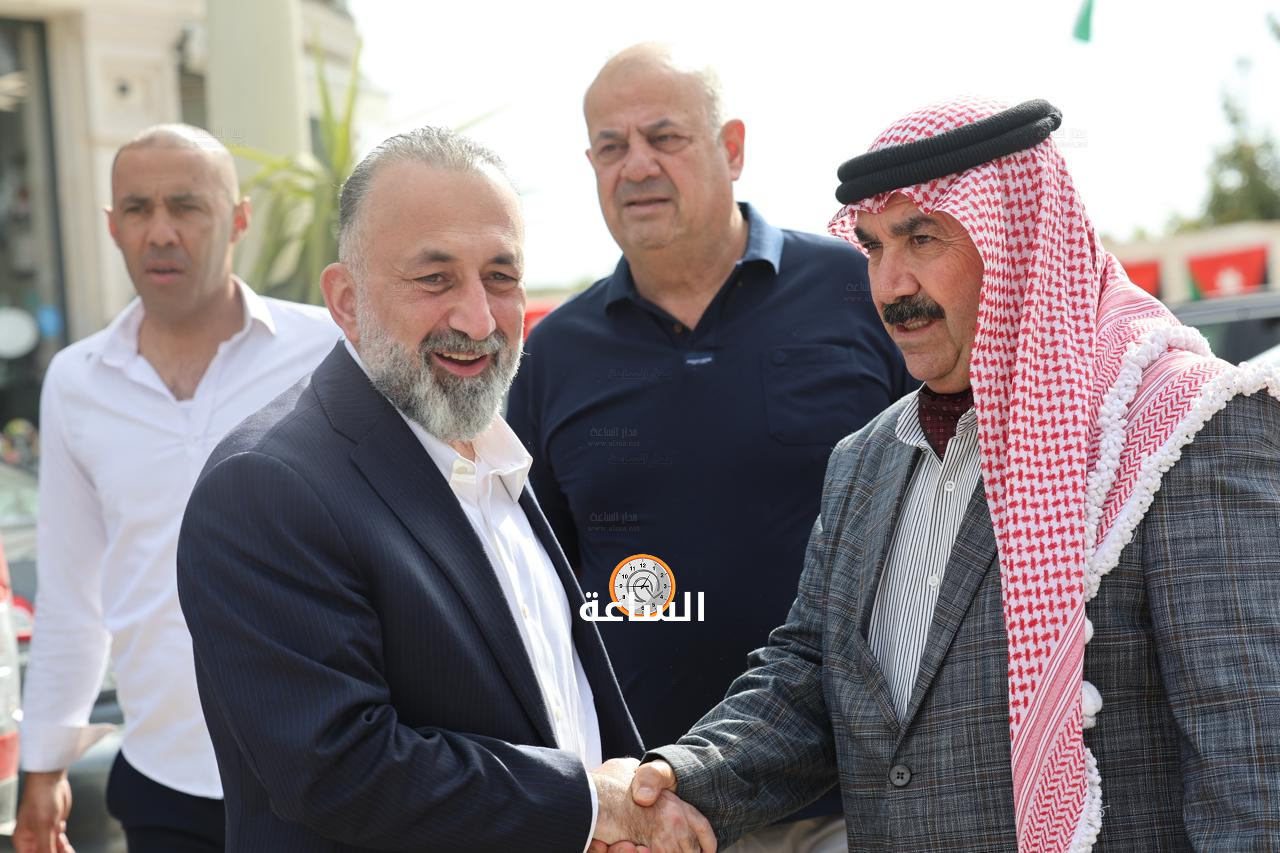 Madar Al-Saa Images 0.022973437125464846