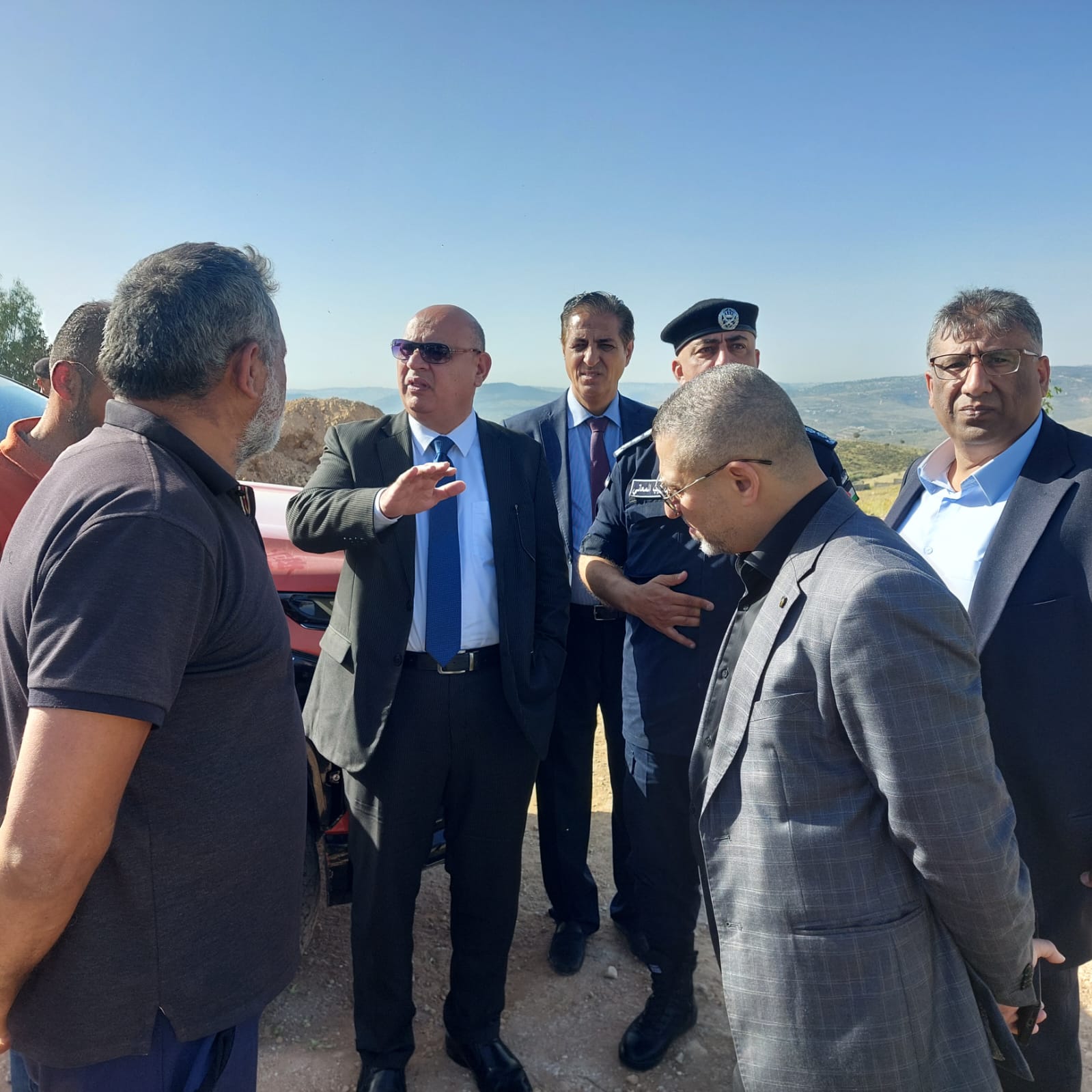 Madar Al-Saa Images 0.477591391612989