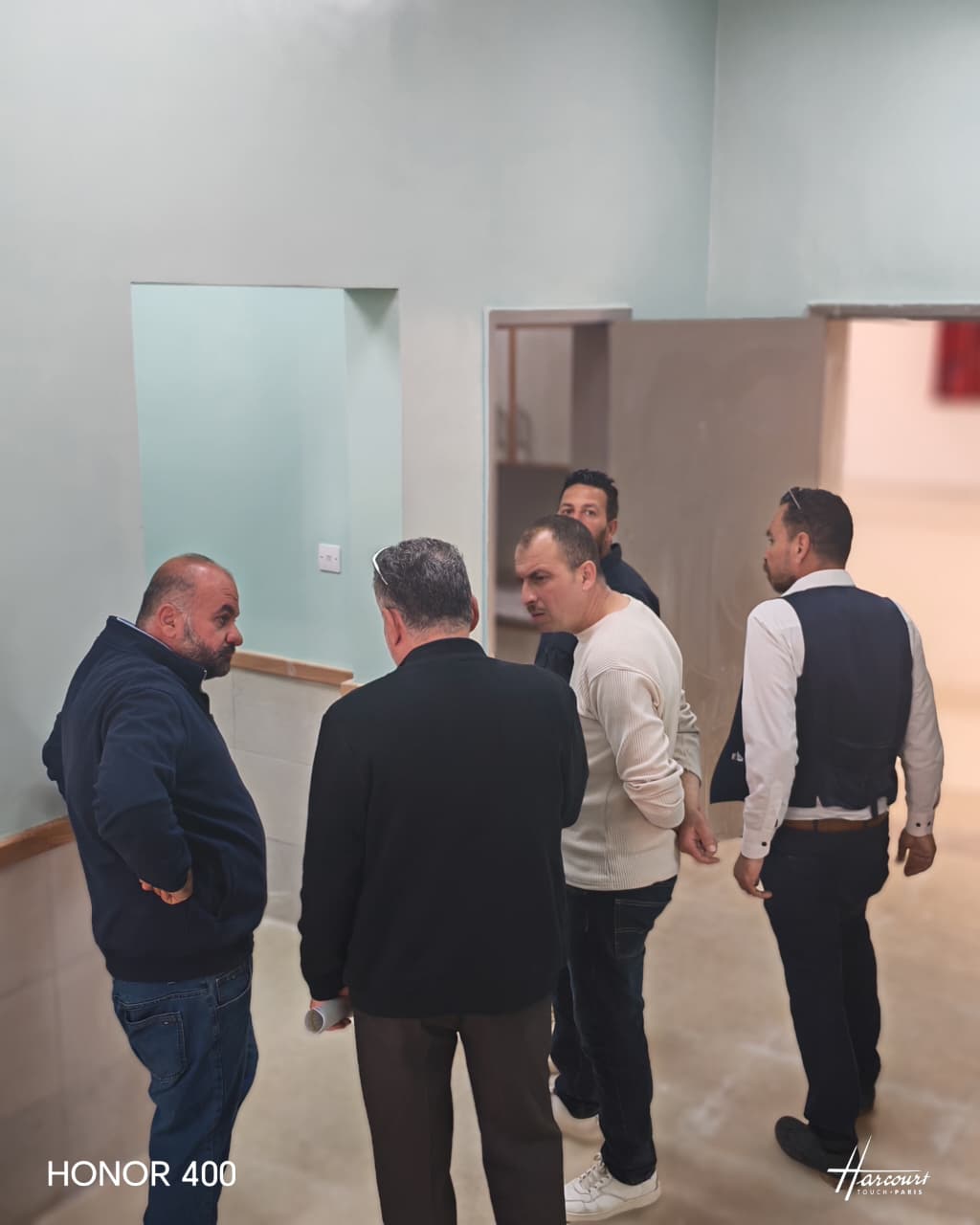 Madar Al-Saa Images 0.9475987923684651