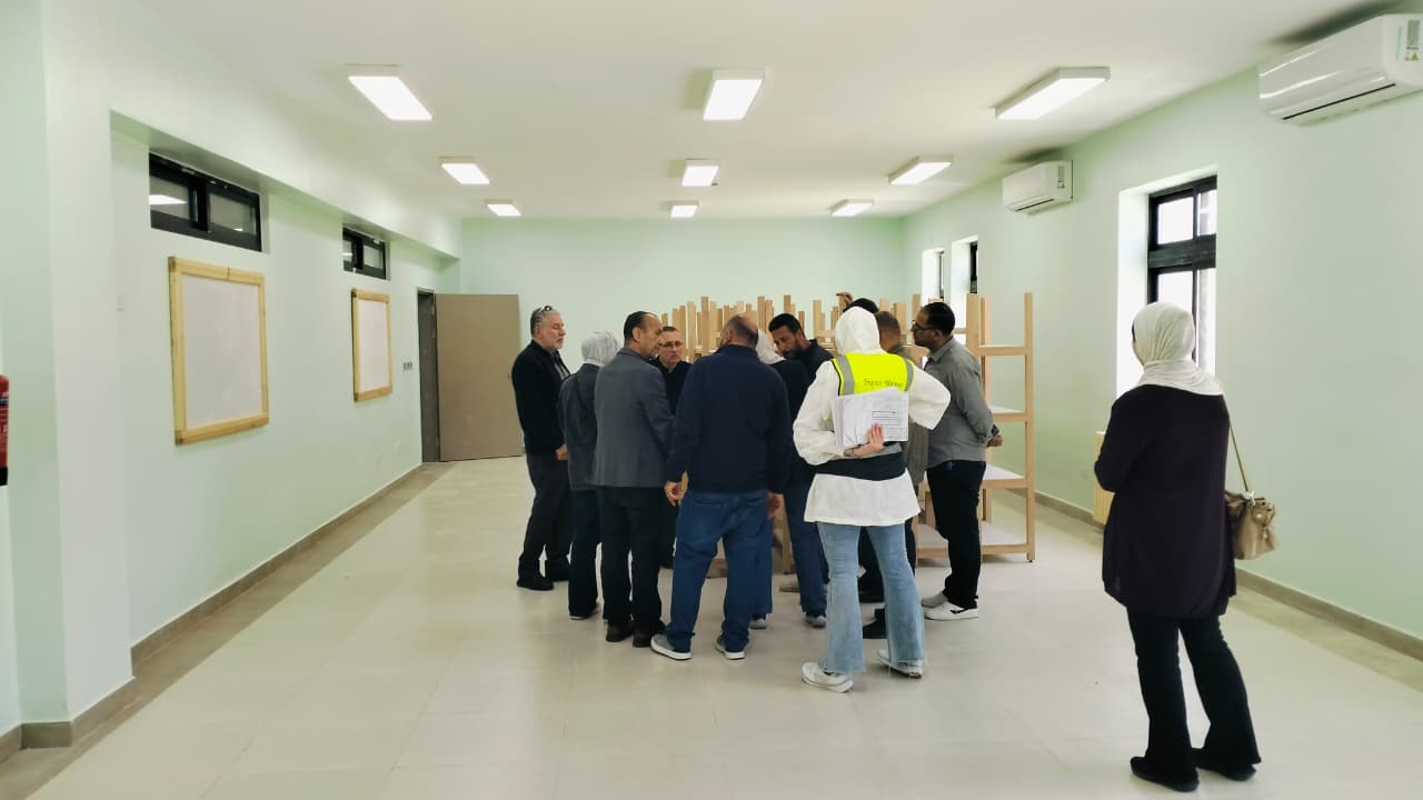 Madar Al-Saa Images 0.7732089971585766