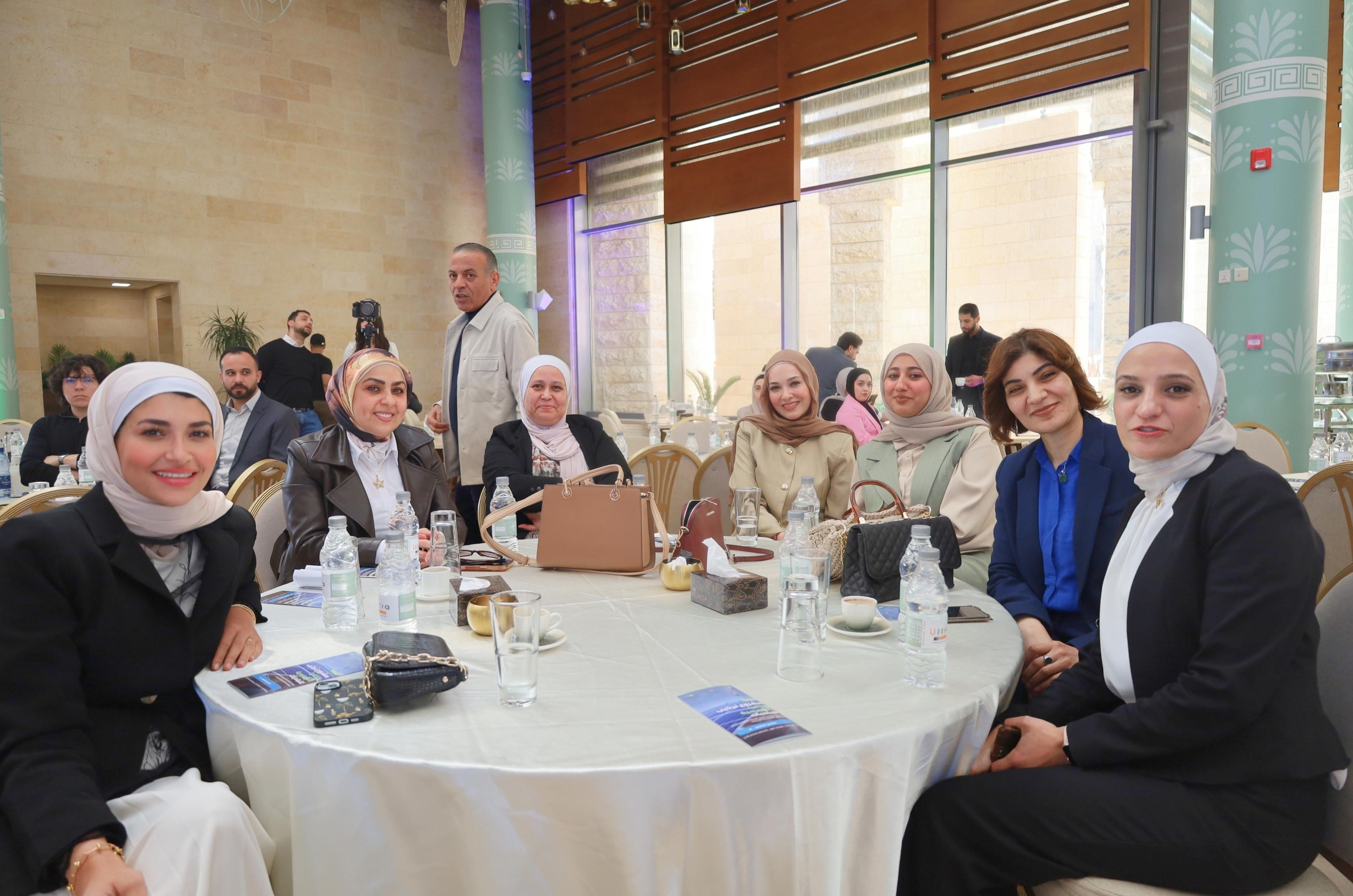 Madar Al-Saa Images 0.5067360551863428