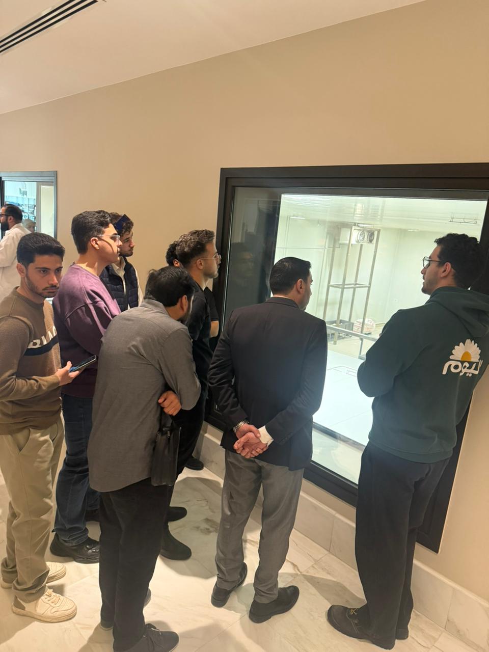 Madar Al-Saa Images 0.8568037594110038