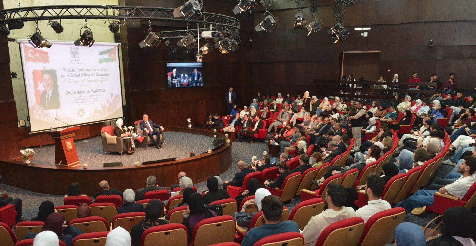 Madar Al-Saa Images 0.6329667324823997