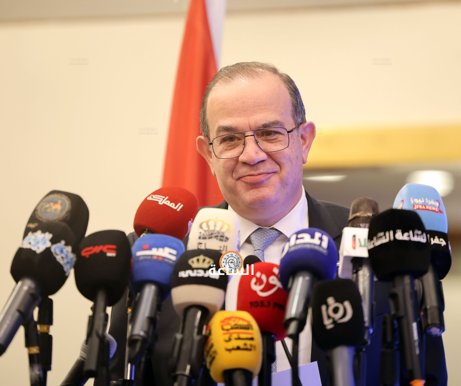 Madar Al-Saa Images 0.7688614650896826