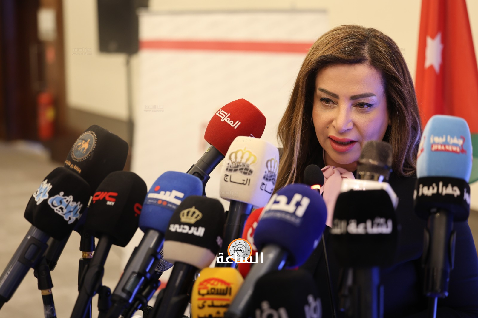 Madar Al-Saa Images 0.7555377066467881