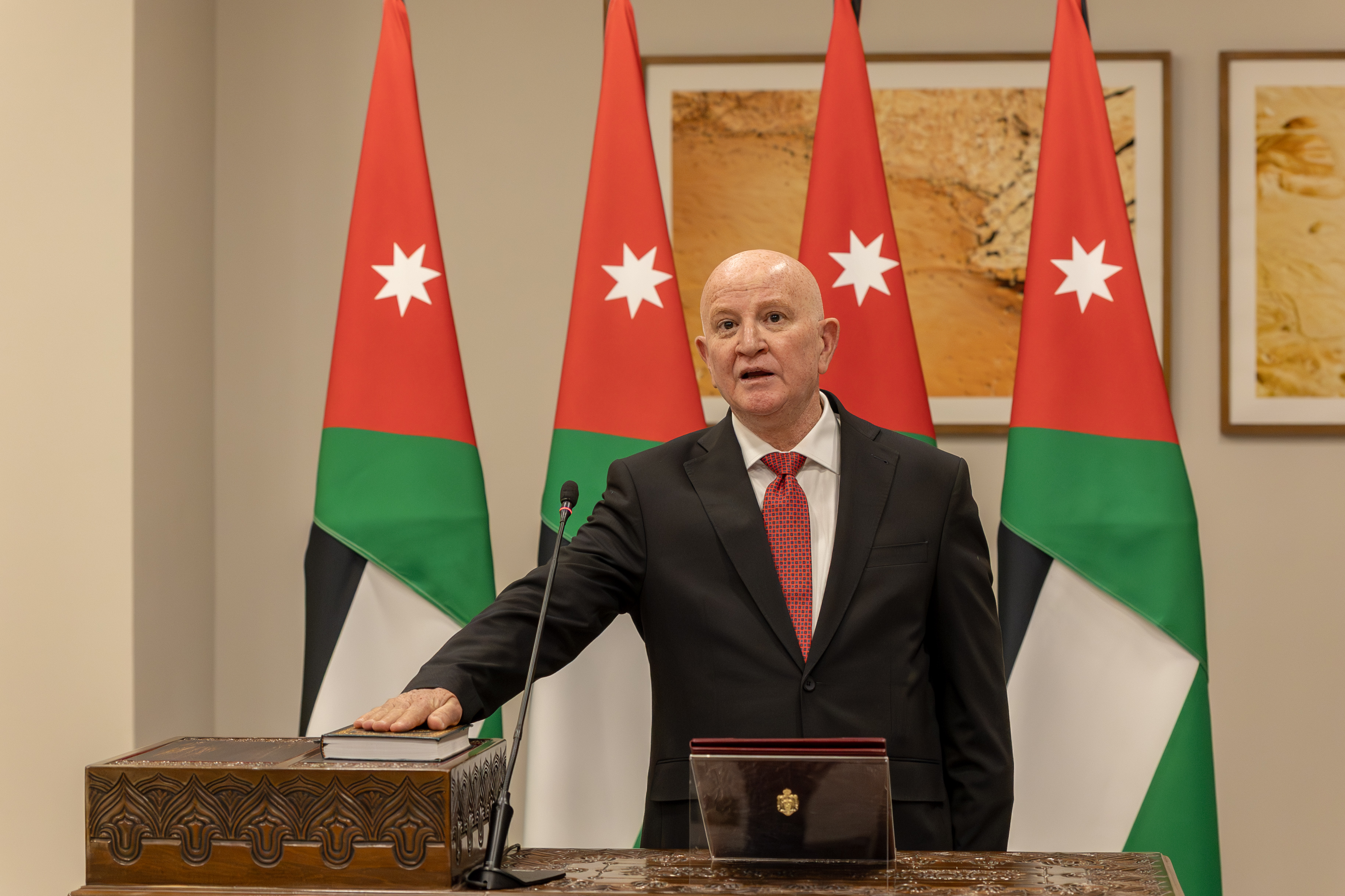 Madar Al-Saa Images 0.566278277227881