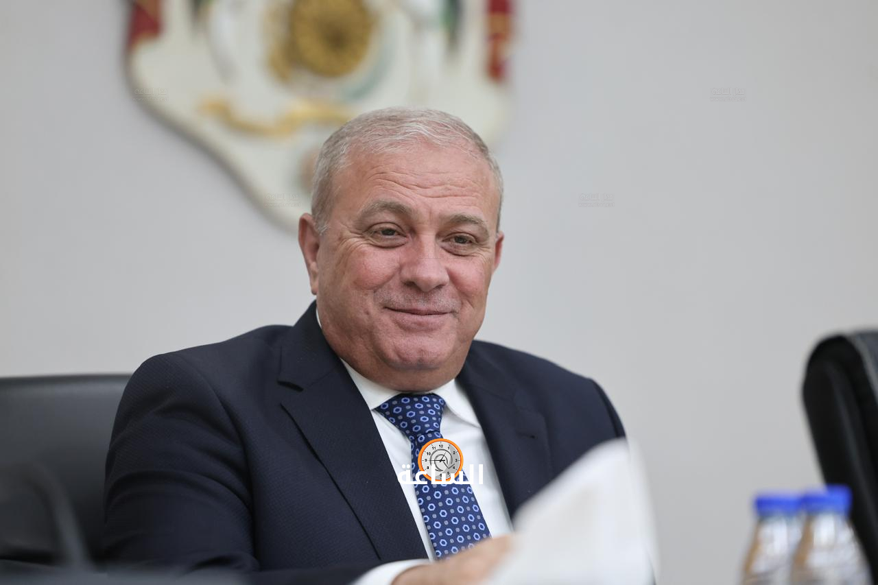 Madar Al-Saa Images 0.23097156160341836