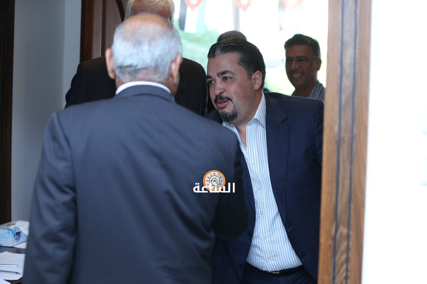 Madar Al-Saa Images 0.7626080235475867