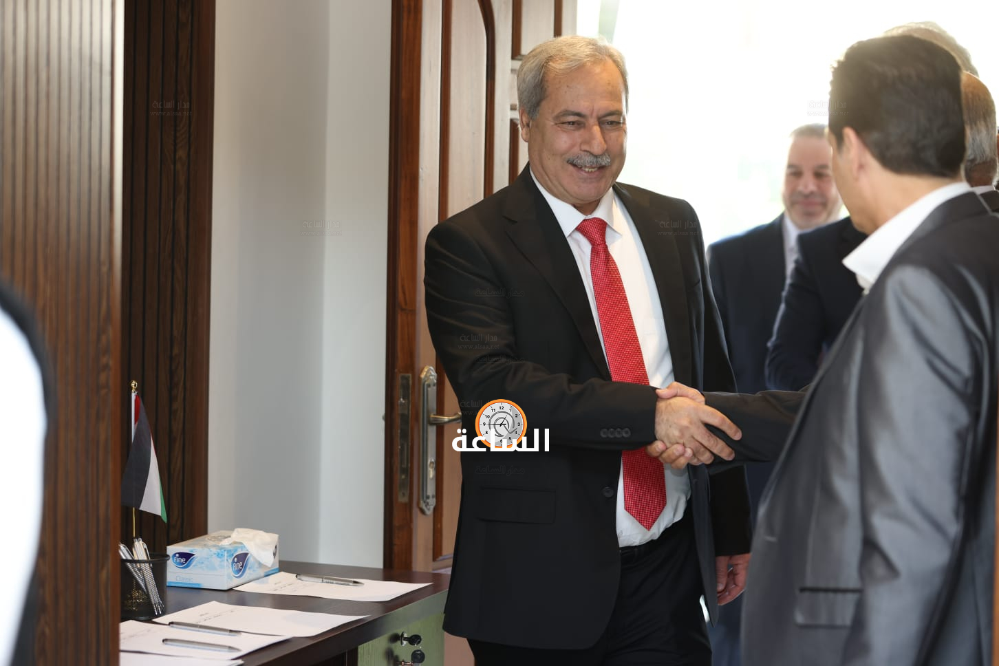 Madar Al-Saa Images 0.7281987704698187