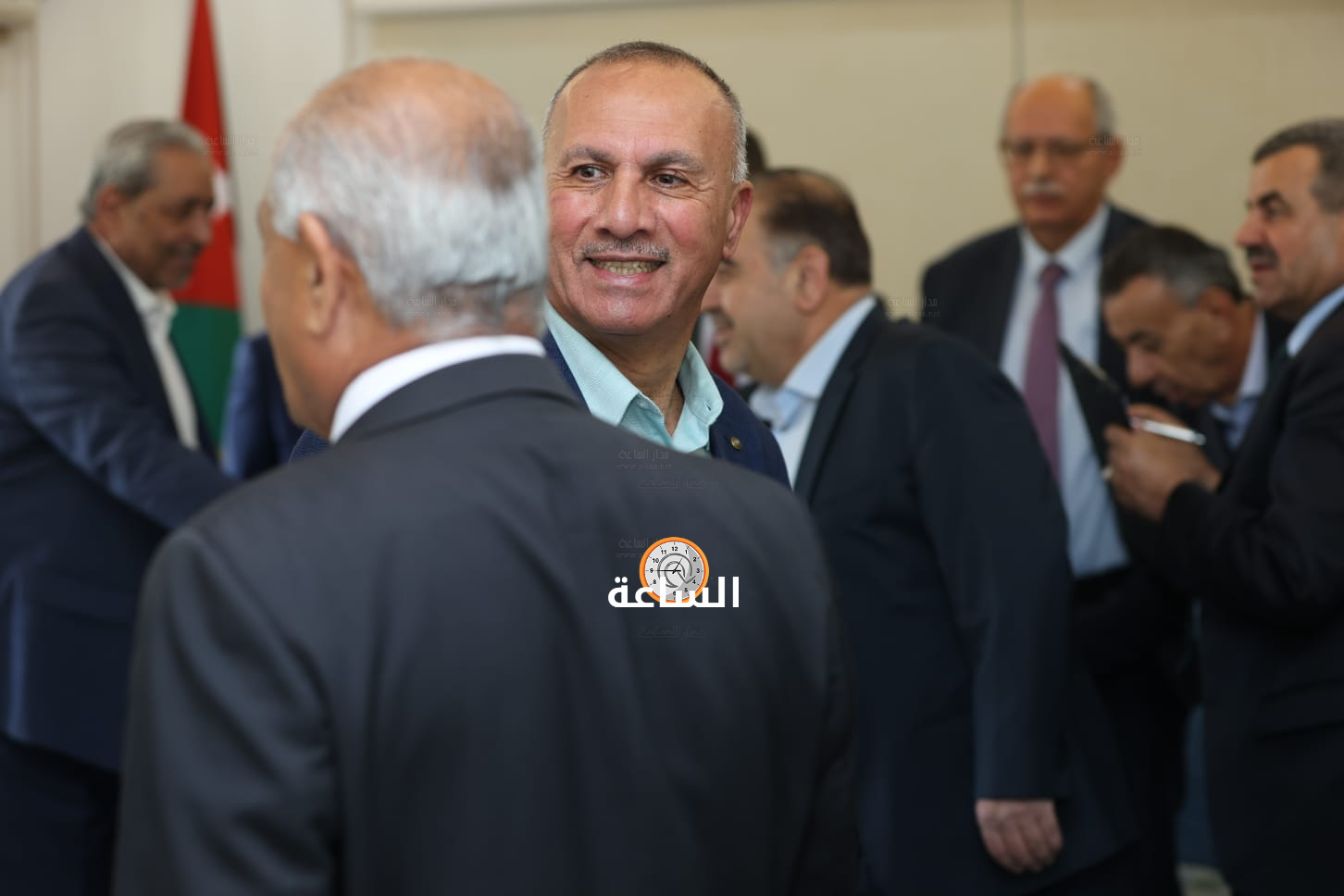 Madar Al-Saa Images 0.8863657365951387