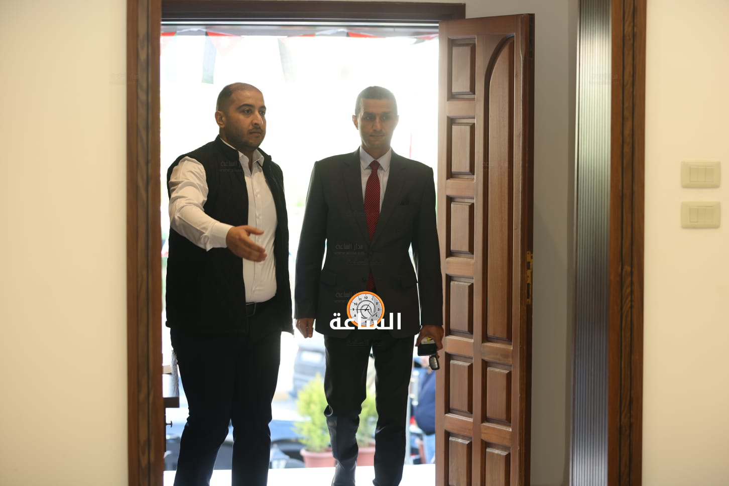 Madar Al-Saa Images 0.09978232506633278