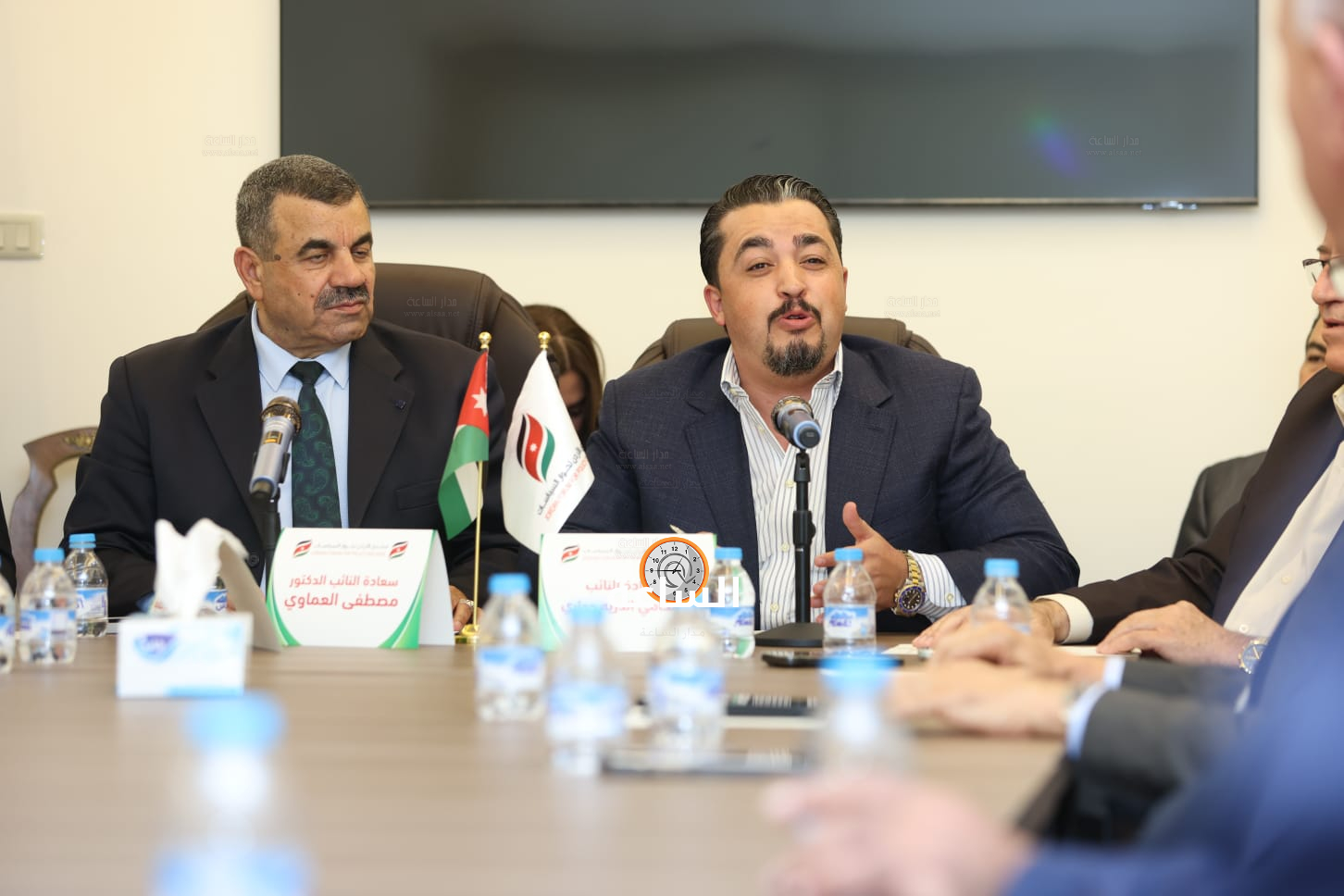 Madar Al-Saa Images 0.7385748327346595