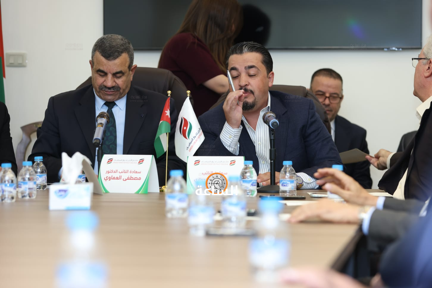 Madar Al-Saa Images 0.016481517735651652