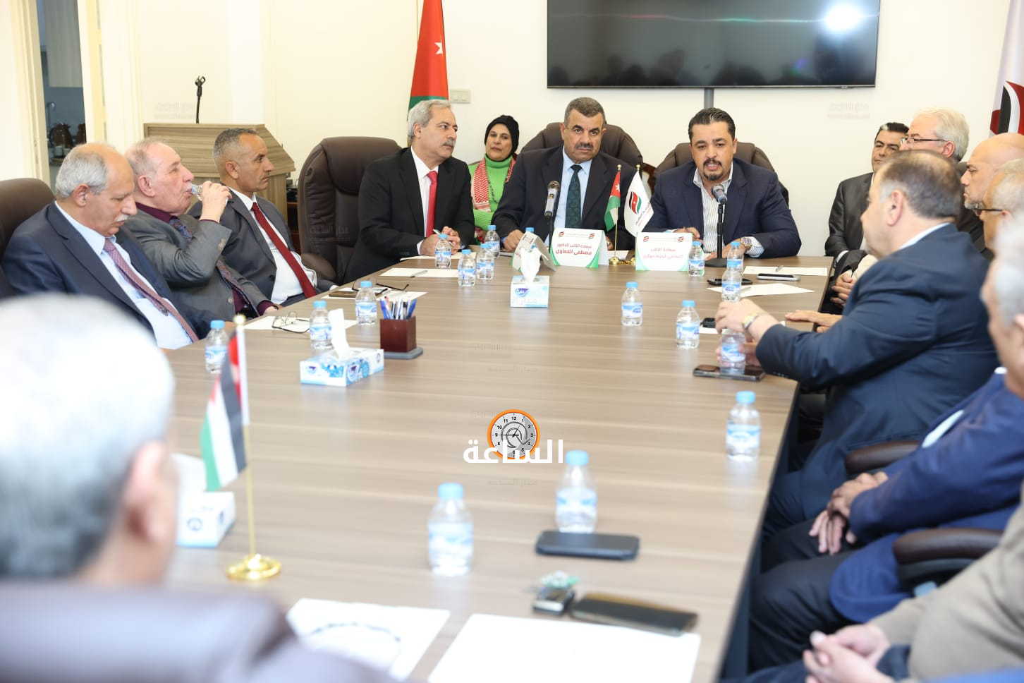 Madar Al-Saa Images 0.865644558300415