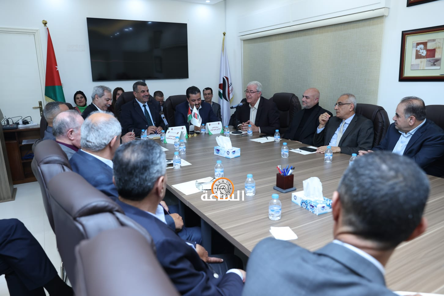 Madar Al-Saa Images 0.8630036477647285