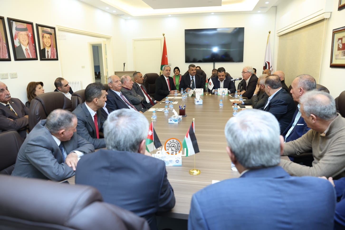 Madar Al-Saa Images 0.11173972843396218