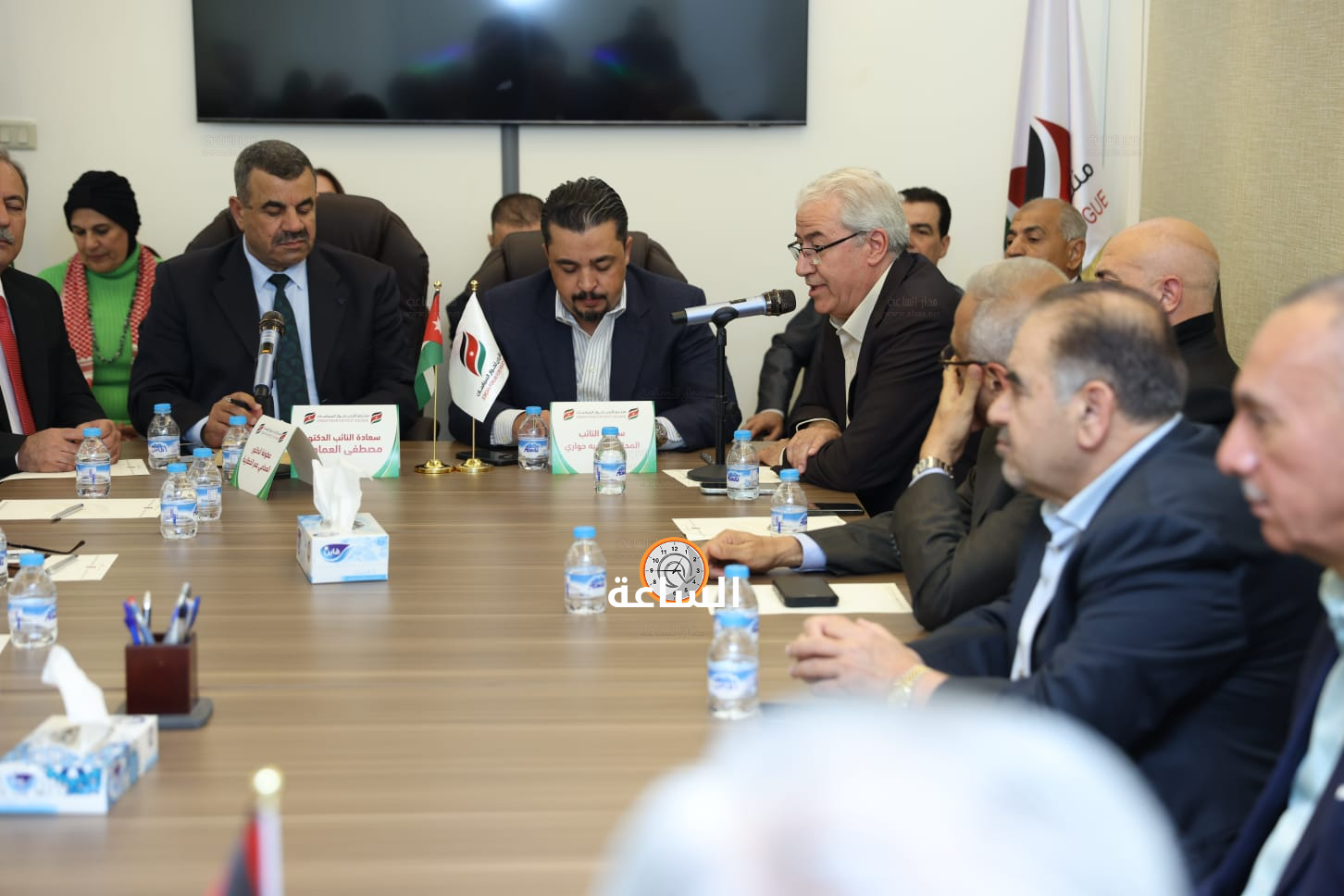 Madar Al-Saa Images 0.8407768189340261