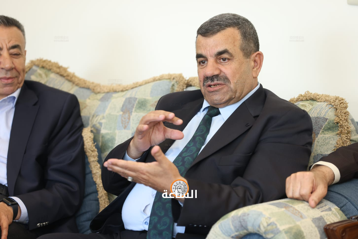 Madar Al-Saa Images 0.7441612374987333