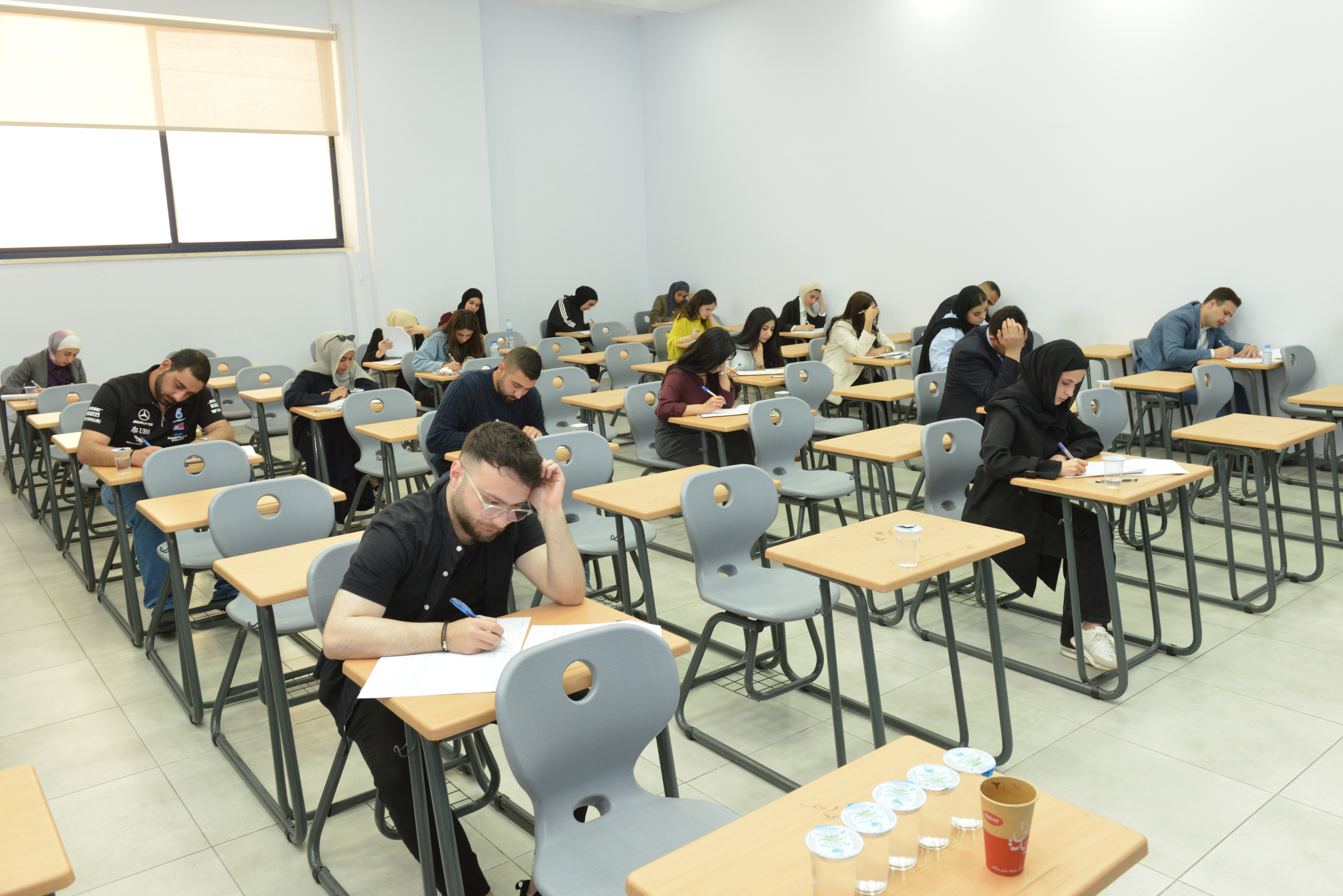 Madar Al-Saa Images 0.5118093783856149