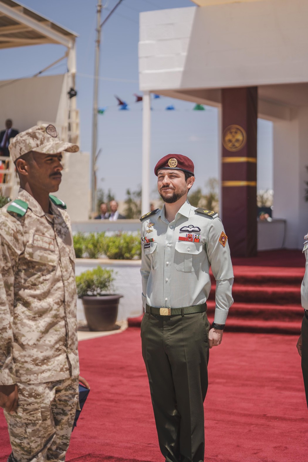 Madar Al-Saa Images 0.9738690892835947