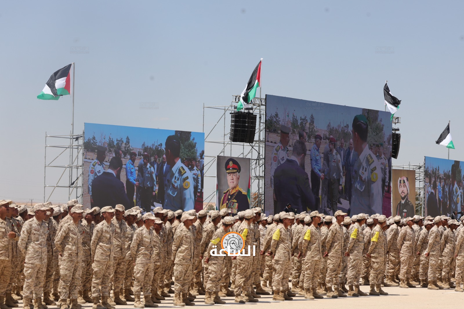 Madar Al-Saa Images 0.49592828308682424