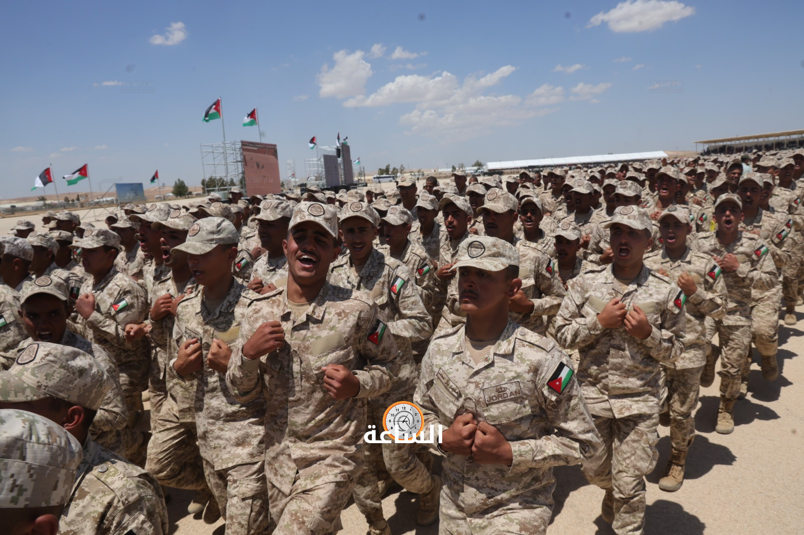 Madar Al-Saa Images 0.38814577705770015