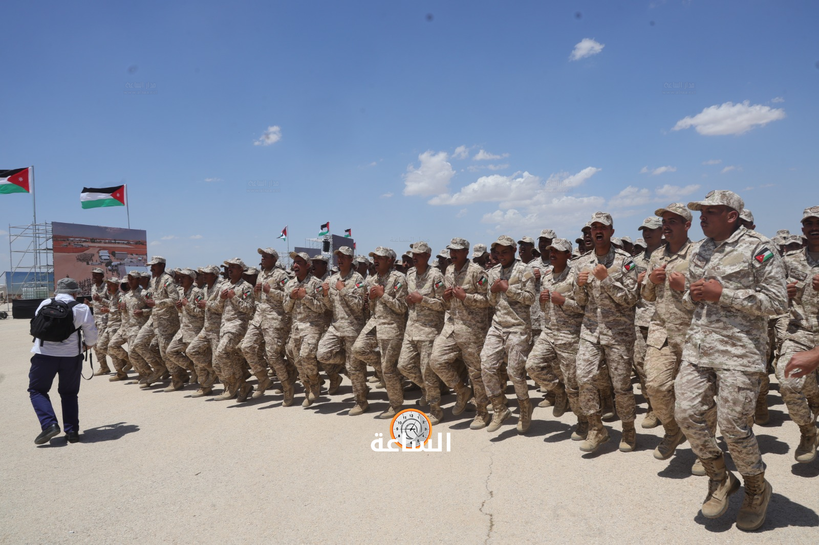 Madar Al-Saa Images 0.4778563544829657