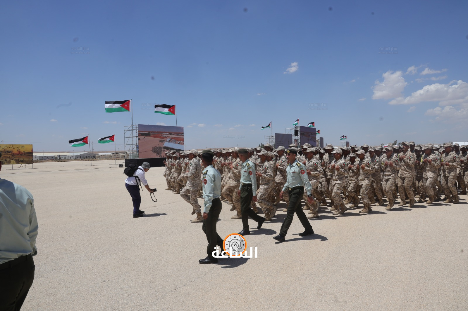 Madar Al-Saa Images 0.373019652202758