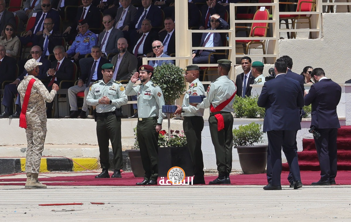 Madar Al-Saa Images 0.8209425648216047