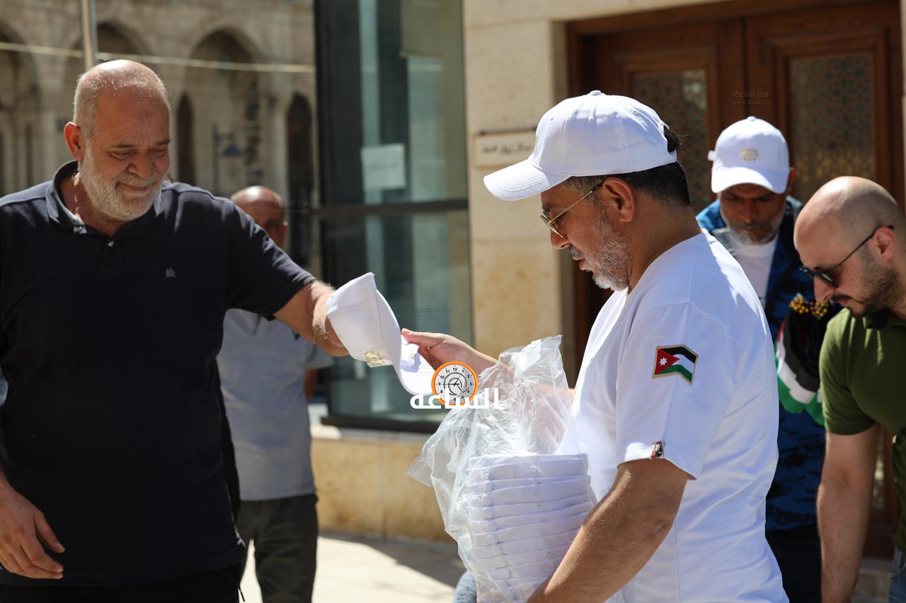 Madar Al-Saa Images 0.49070389021873706